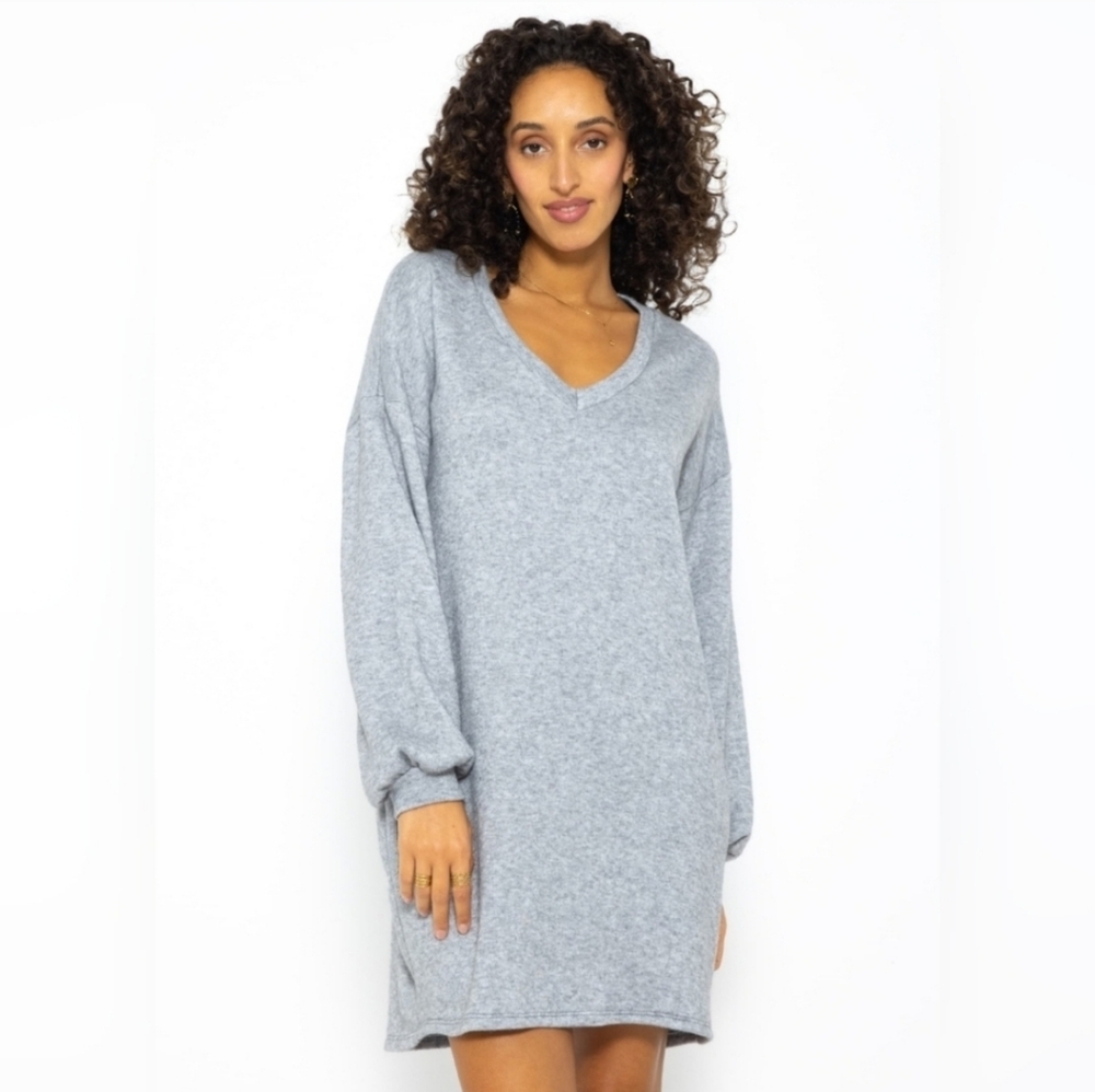 NEW! Zenana Outfitters Gray / Blue Long Sleeve - Oversized - Picture 1 of 9